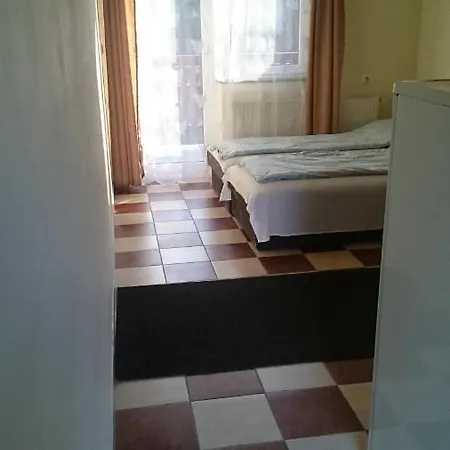 Margareta Apartmanhaz Balatonlelle Exterior photo